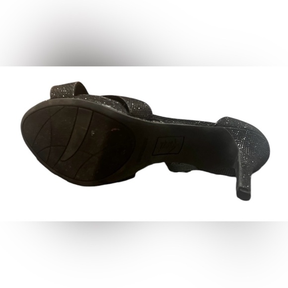 FIONI- Elegant Black Women's Heels - Picture 5 of 6